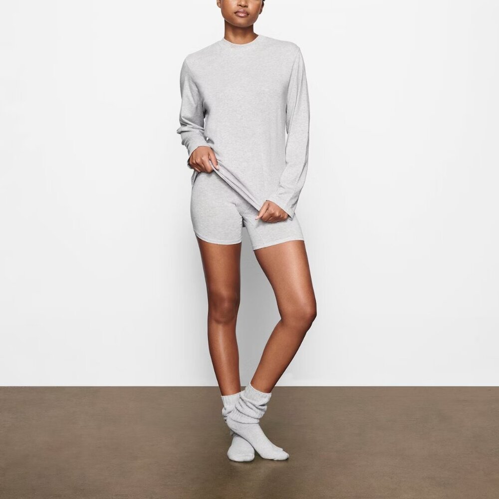 NWT | SKIMS Boyfriend Long Sleeve T-Shirt Onyx Size XS